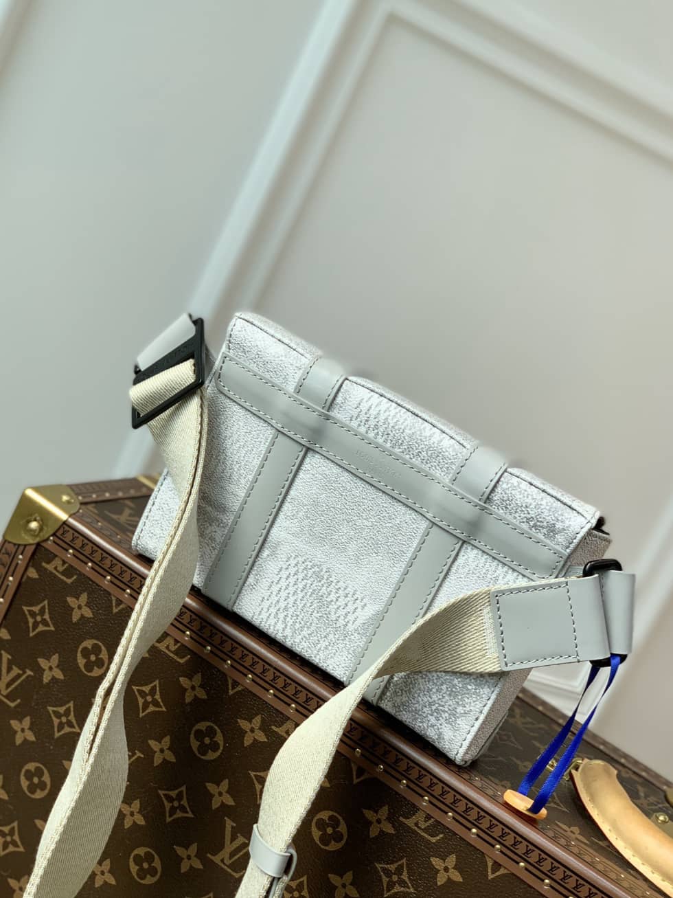 Best Replica Louis Vuitton Trunk Slingbag Damier Salt Marine N50061 Replica Shoulder Bag - Colareps