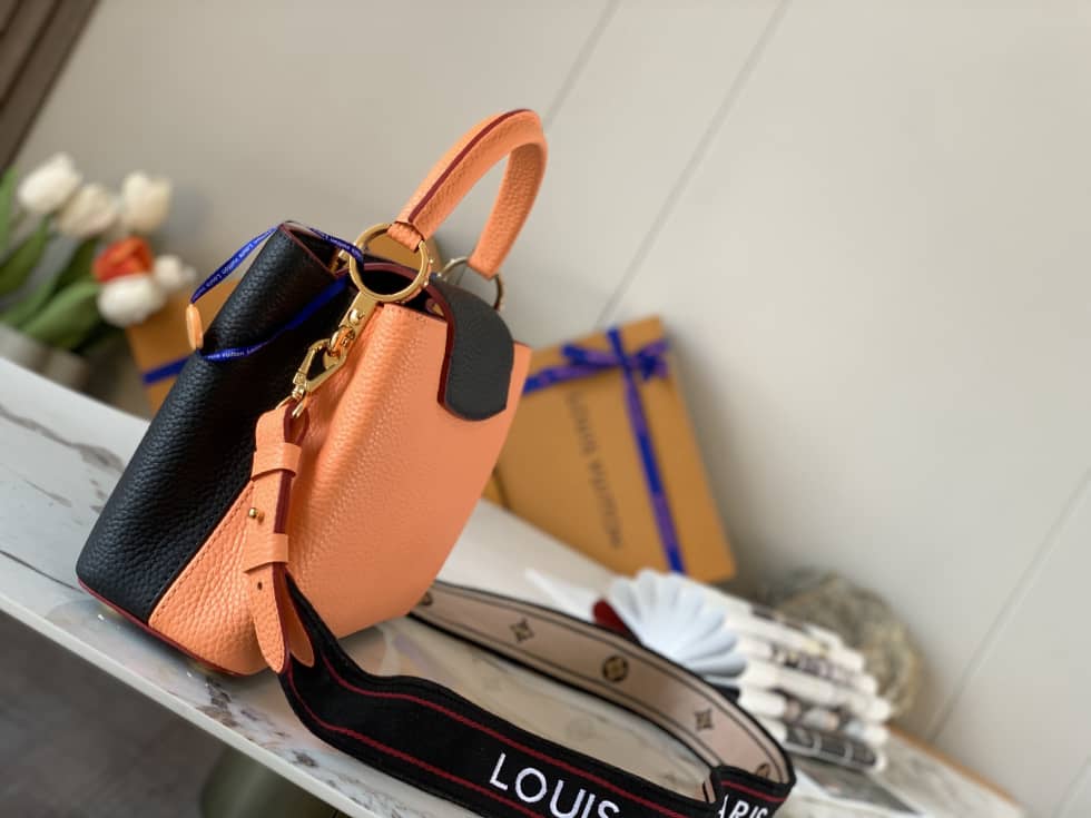 Best Replica Louis Vuitton Capucines BB Black M58608 Replica Crossbody Bag - Colareps