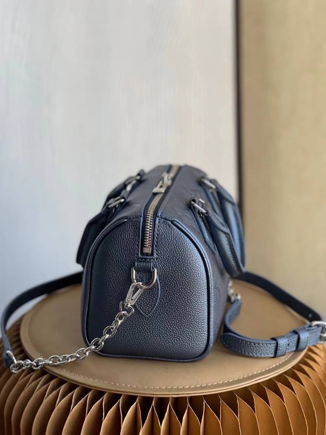 Best Replica Louis Vuitton Speedy Bandouliere 20 Blue M58958 Replica Shoulder Bag - Colareps