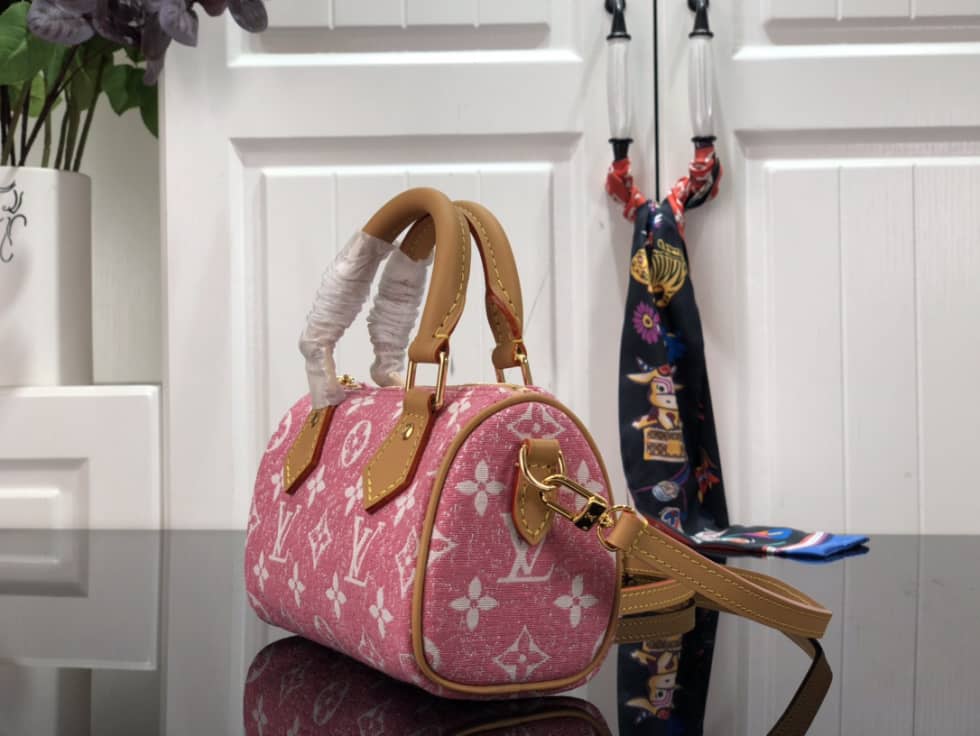Best Replica Louis Vuitton Nano Speedy Pink M81213 Replica Crossbody Bag - Colareps