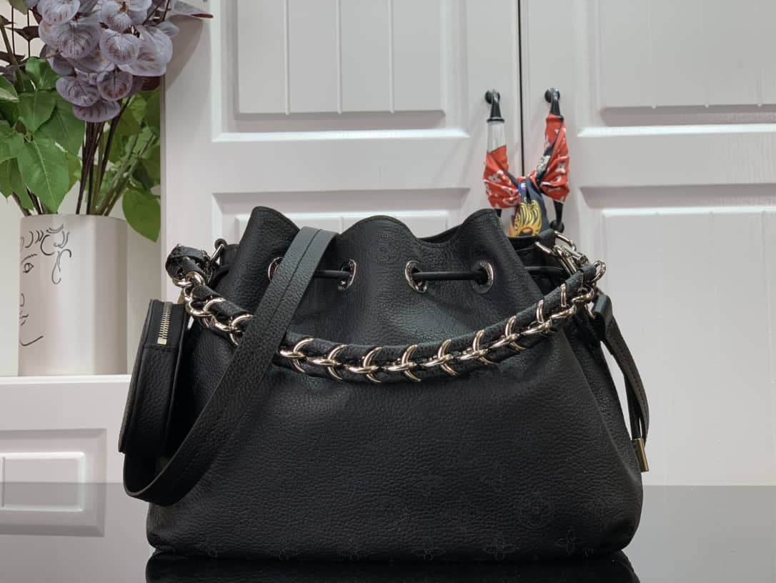 Best Replica Louis Vuitton Bella Mahina Magnolia Leather Replica Bag M57068 Black - Colareps
