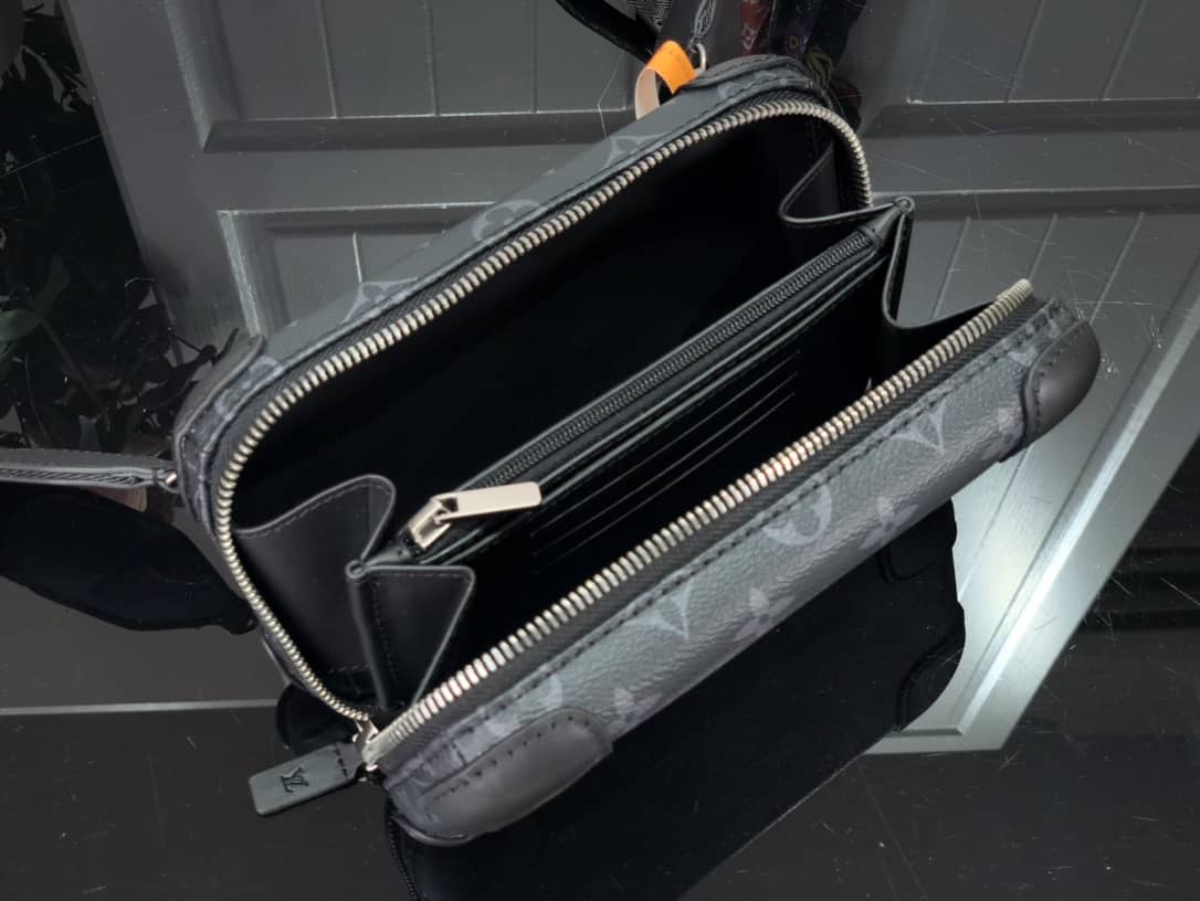 L0vis Vvtt0n Horizon Clutch Monogram Eclipse Canvas Replica M45579