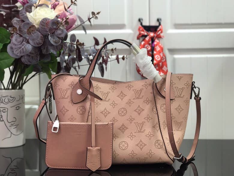 Best Replica Louis Vuitton Mahina Hina PM Leather Tote Replica Pink M54353 - Colareps