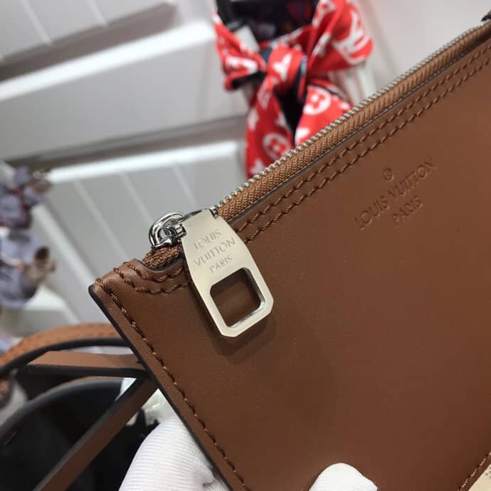 Best Replica Louis Vuitton Mahina Hina PM Leather Tote Replica Beige M54353 - Colareps