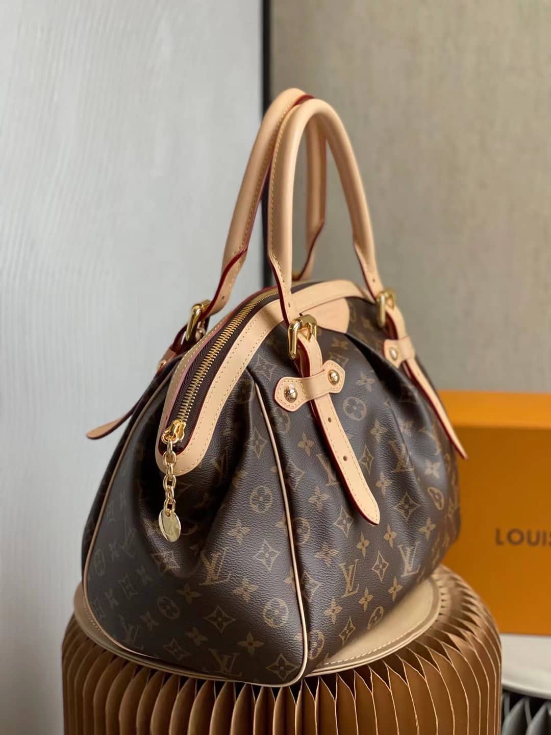 Best Replica Louis Vuitton Monogram Tivoli GM M40144 Replica Shoulder Bag - Colareps