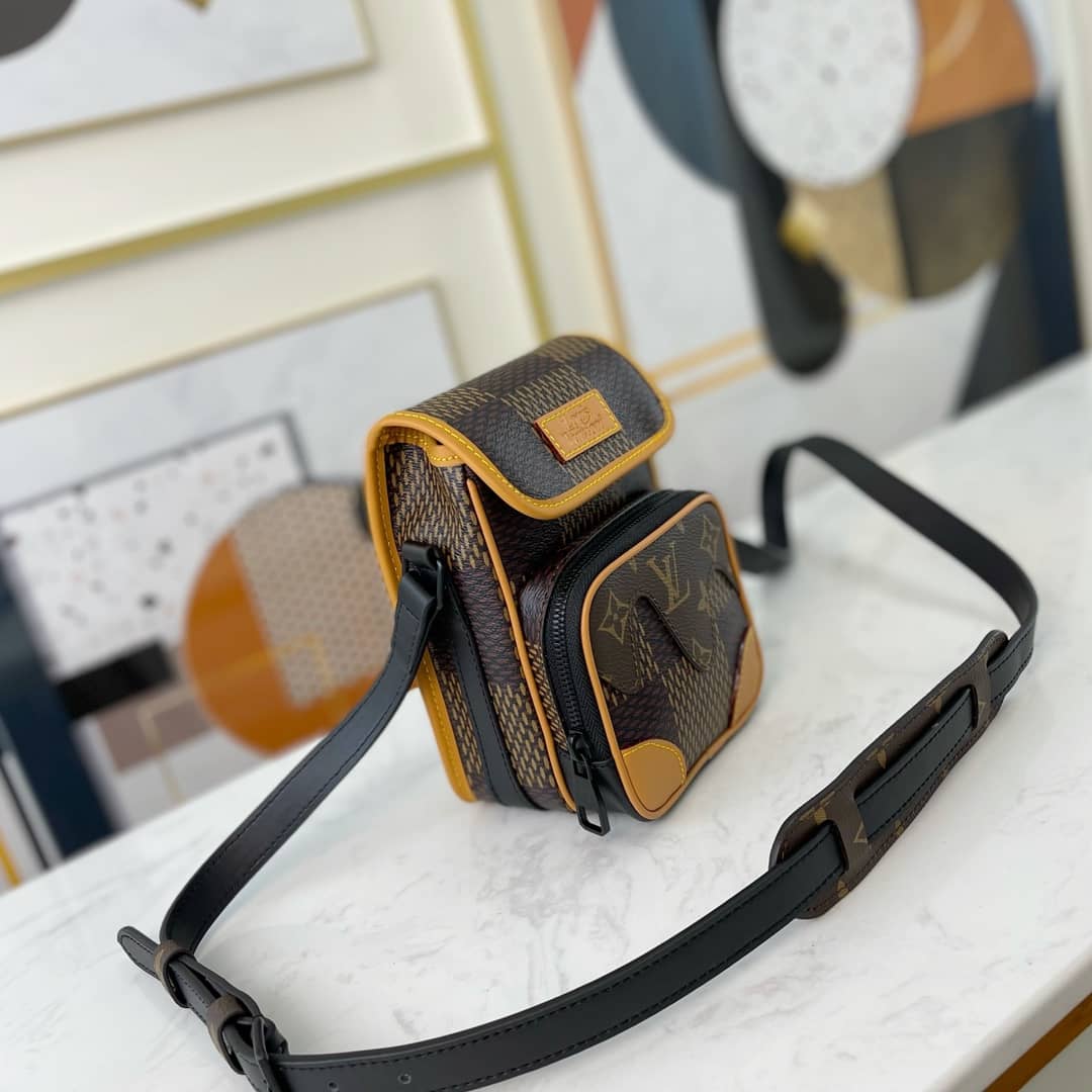 Best Replica Louis Vuitton x Nigo Collab Damier Giant Crossbody Bag Replica N40357 - Colareps