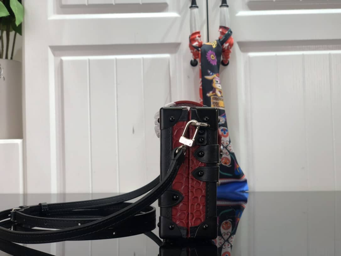 Best Replica Louis Vuitton Petite Malle Brilliant Alligator Leather Replica Handbag Red N93817 - Colareps