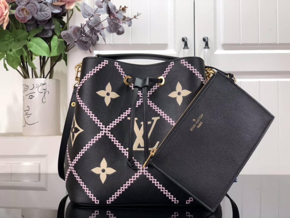 Best Replica Louis Vuitton NeoNoe MM Black M46023 Replica Bucket Bag - Colareps