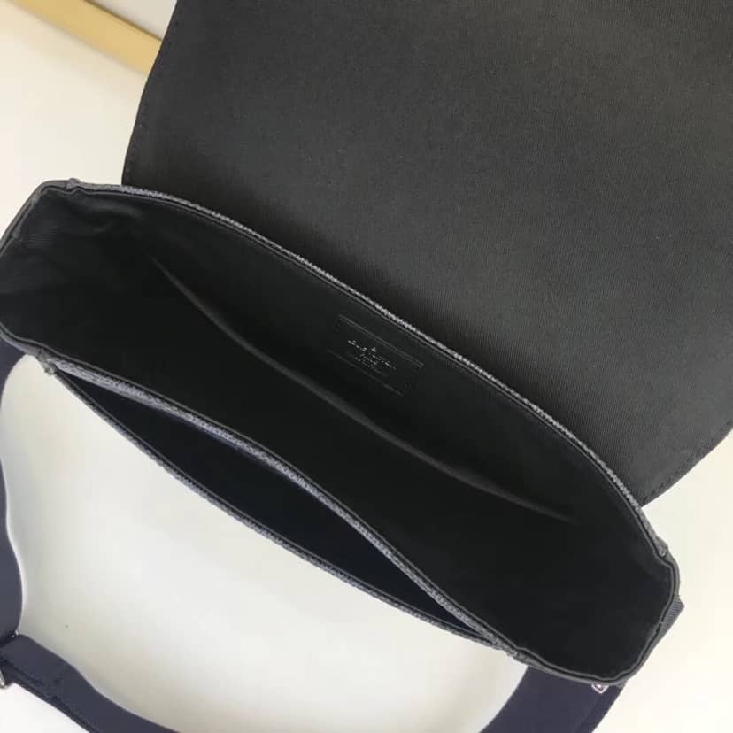 L0vis Vvtt0n District PM Replica Crossbody Bag N50005