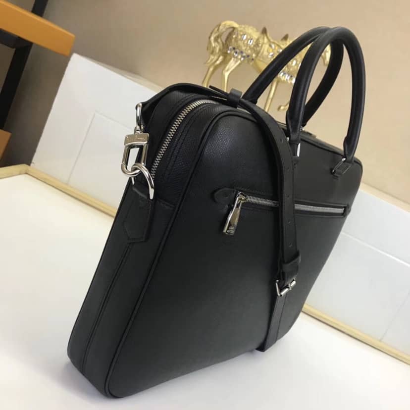 Best Replica Louis Vuitton Taiga Porte Documents Business Replica M30643 - Colareps