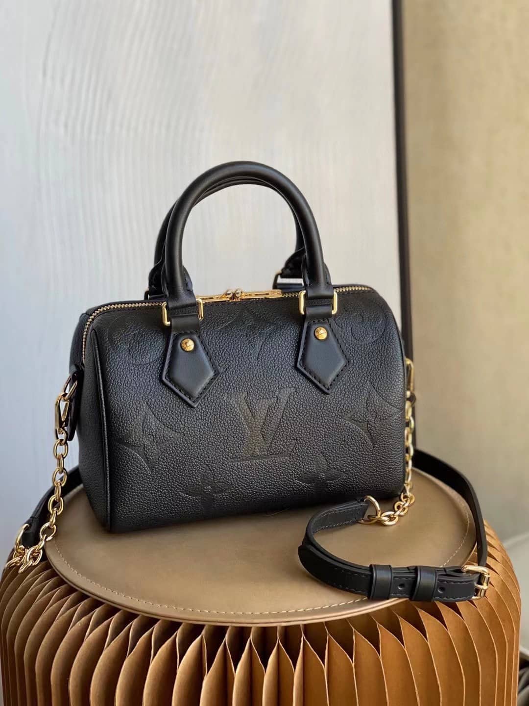 Best Replica Louis Vuitton Replica Bags Speedy Bandoulière 20 M58953 - Colareps