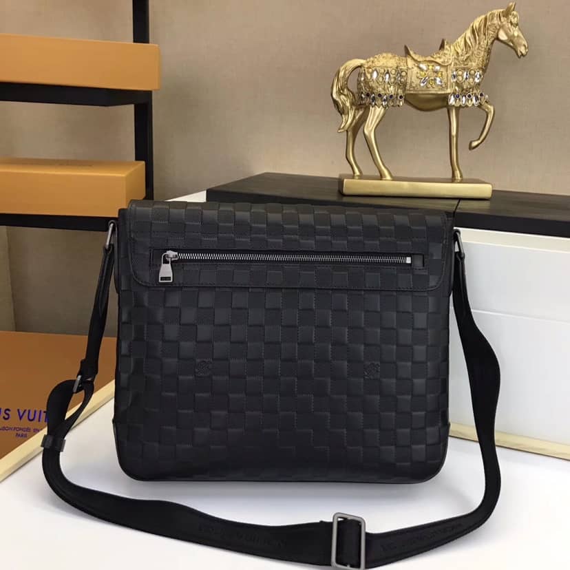 Best Replica Louis Vuitton District MM Damier Anfini Replica Shoulder Bag N41284 - Colareps