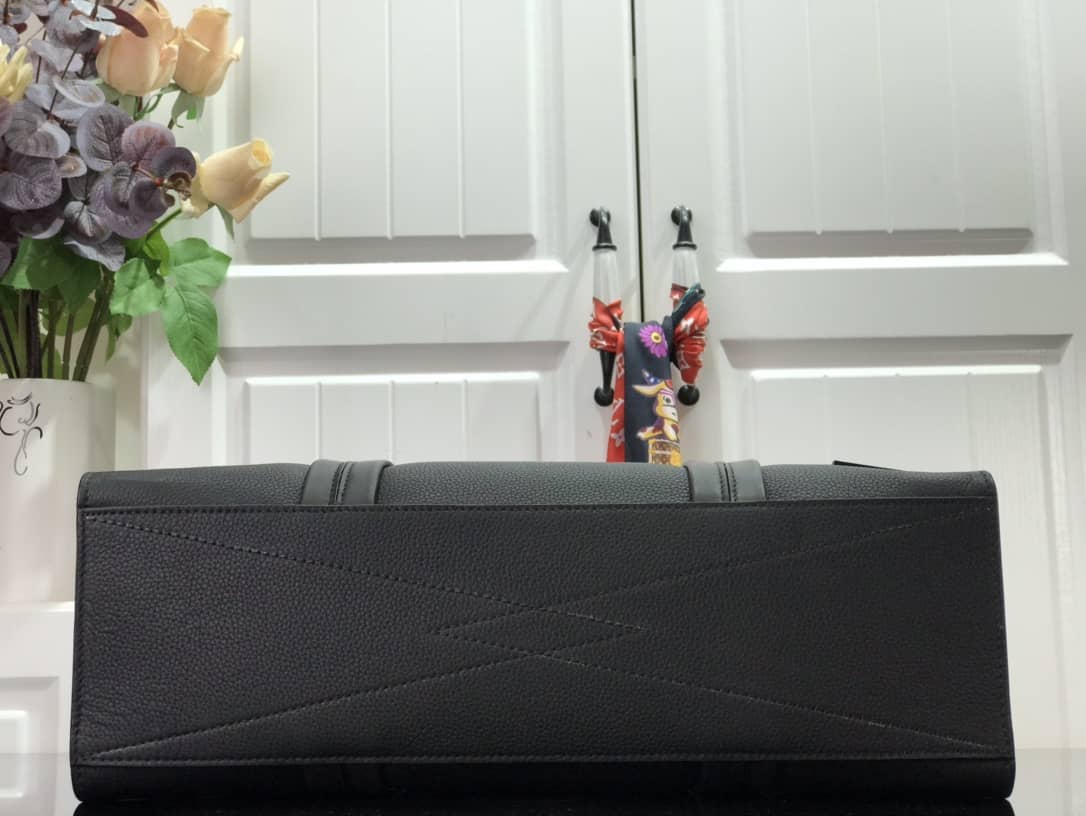 L0vis Vvtt0n Miroir Aerogram Tote Replica M57308