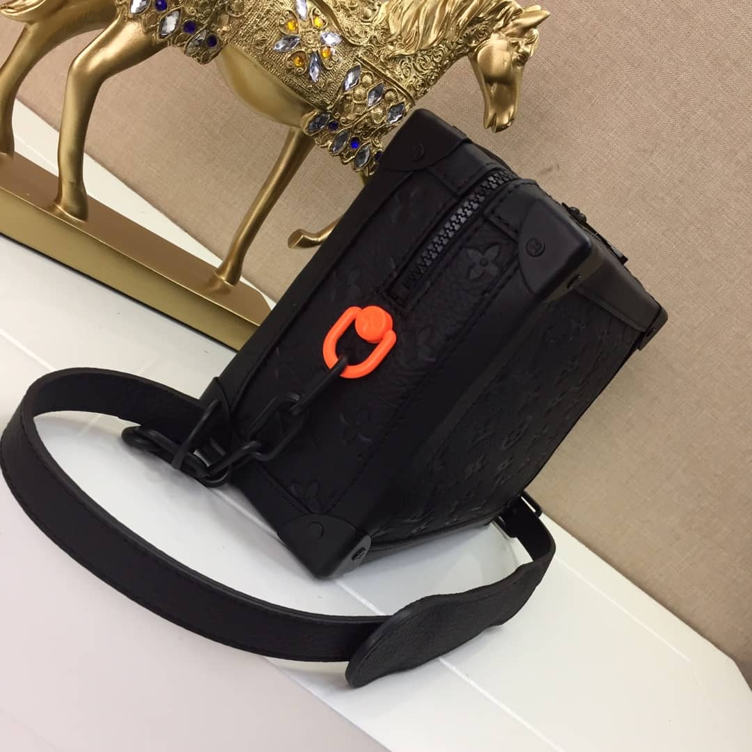 Best Replica Louis Vuitton Soft Trunk Monogram Replica Black M53288 - Colareps