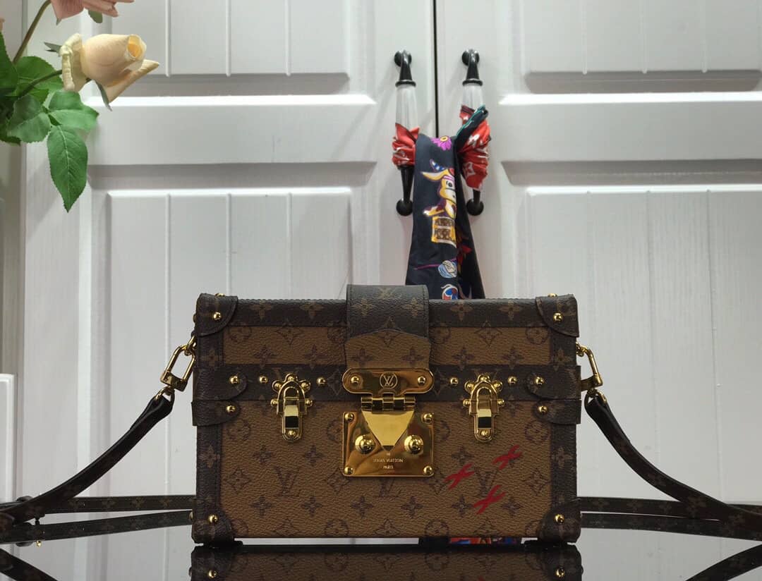 Best Replica Louis Vuitton Petite Malle Trunk M94219 Replica Shoulder Bag - Colareps