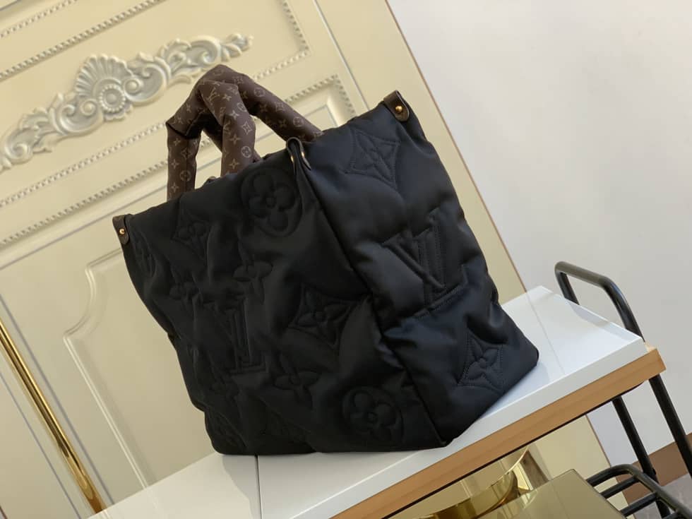 Best Replica Louis Vuitton Onthego GM Nylon Monogram Pilow Giant Black M59007 Replica Tote - Colareps