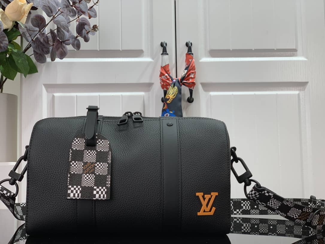 Best Replica Top Quality AAA+ LV Leather Duffle Bag Black - Colareps