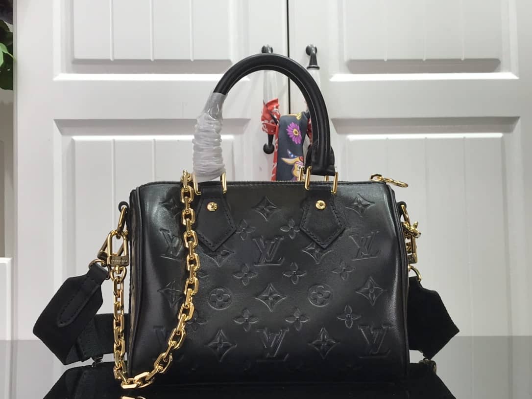 Best Replica Louis Vuitton Replica Bags Speedy Bandouliere 22 Gold Chain M58631 - Colareps