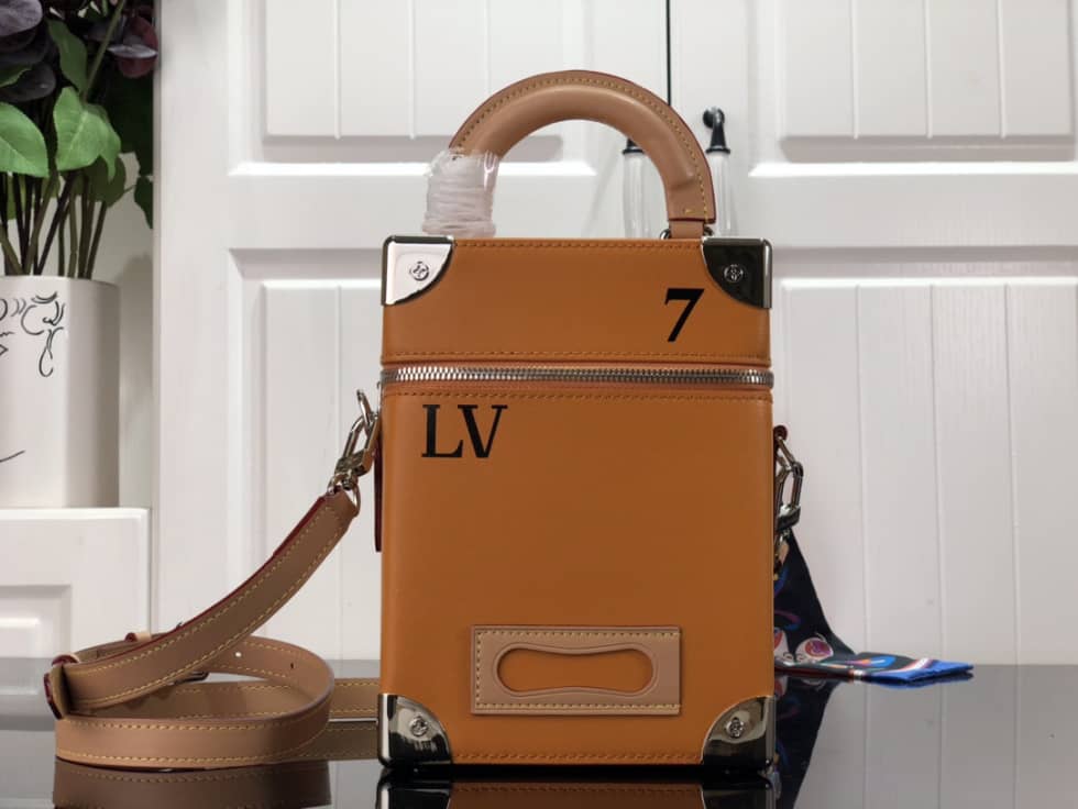 Best Replica Louis Vuitton Vertical Box Trunk Saffron Yellow M59666 Replica Shoulder Bag - Colareps