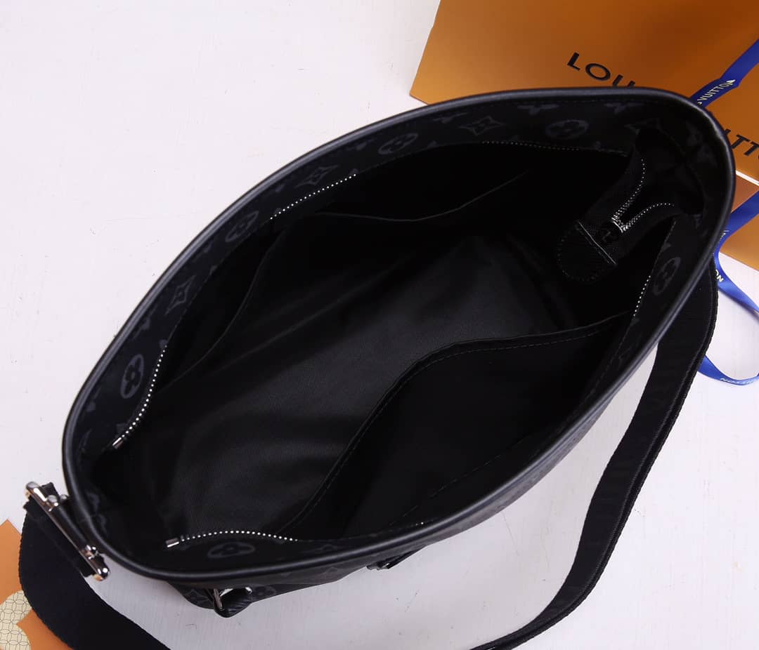 L0vis Vvtt0n Besace Zippée Monogram MM Bag Replica Black M45214