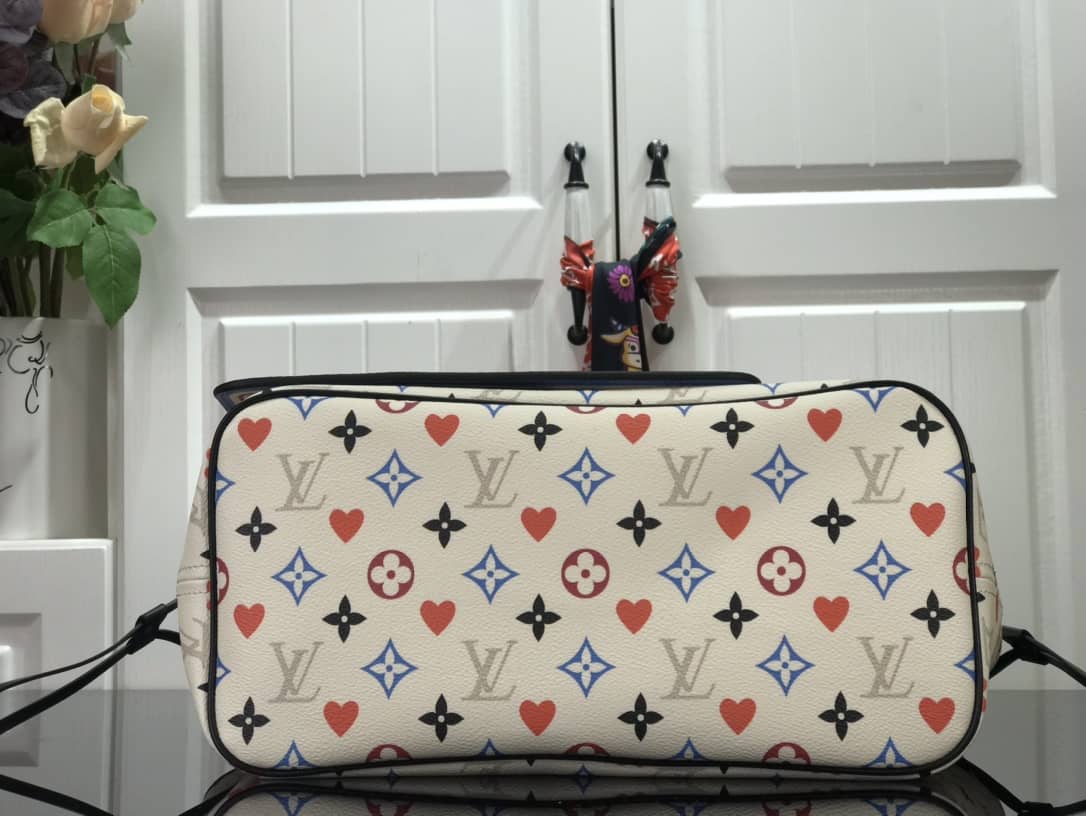 Best Replica Louis Vuitton Game On Neverfull MM Tote Replica White M57462 - Colareps