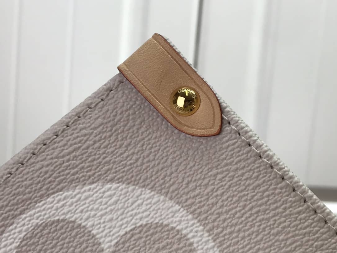 Best Replica Louis Vuitton OnTheGo Gm By The Pool Tote Replica M57640 - Colareps