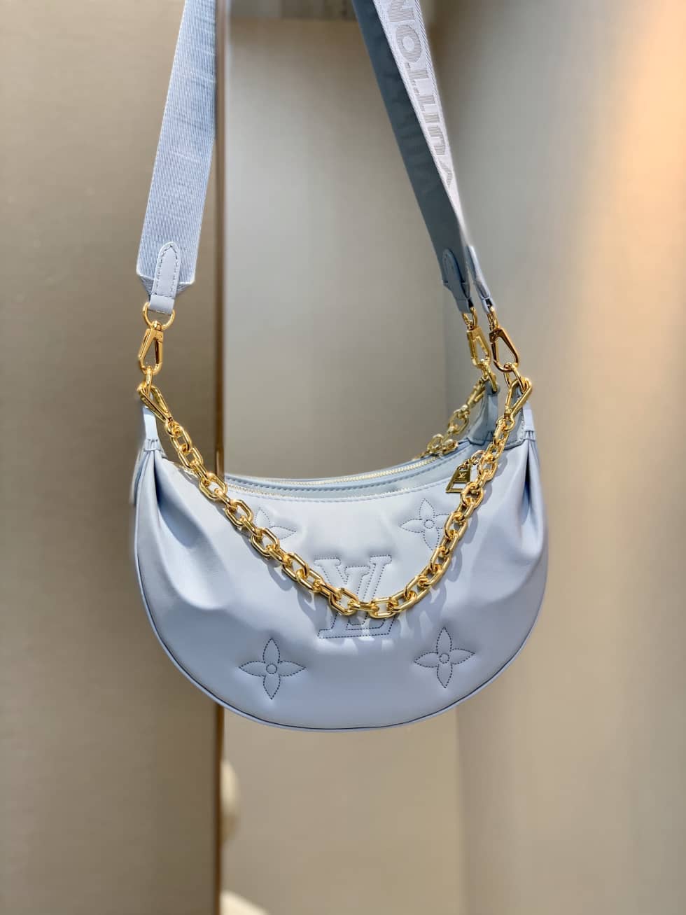 Best Replica Louis Vuitton Over The Moon Glacier Blue M59825 Replica Hobo - Colareps