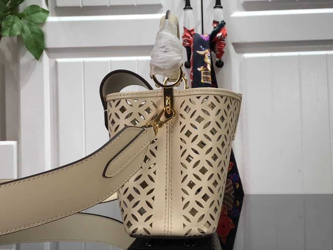 Best Replica Louis Vuitton Capucines BB Cutout Leather Bag Replica Beige M57228 - Colareps