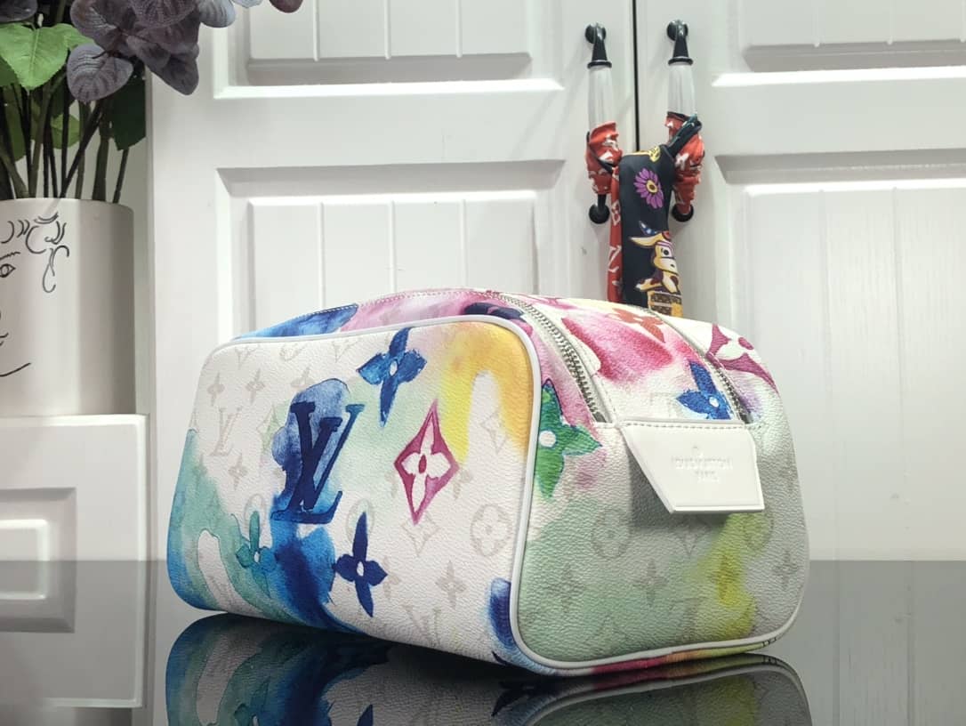 Best Replica Louis Vuitton Multicolored Watercolor Monogram Canvas Dopp Kit Toiletry Bag Replica M80500 - Colareps