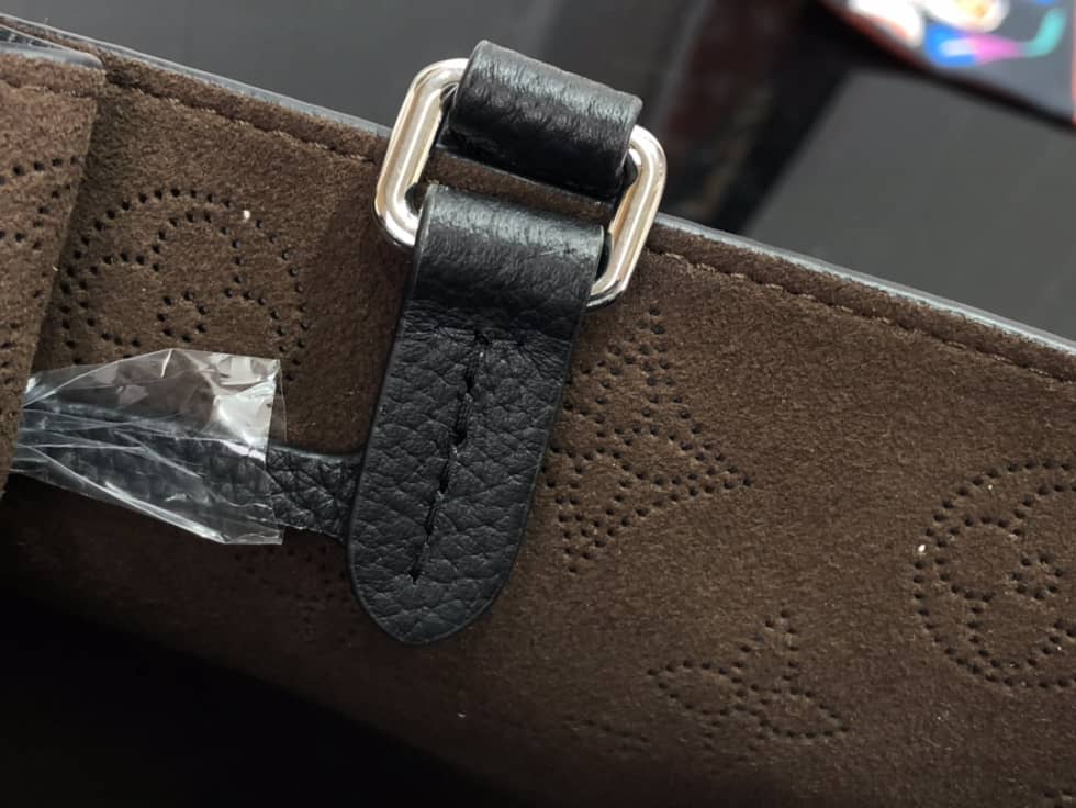 Best Replica Louis Vuitton Bella Mahina Black M59203 Replica Tote - Colareps