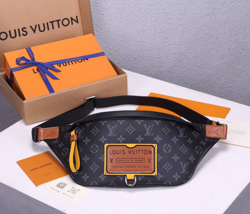 Best Replica LV Bum Bag Dupe Monogram Eclipse Coated Canvas Discovery M45220 - Colareps