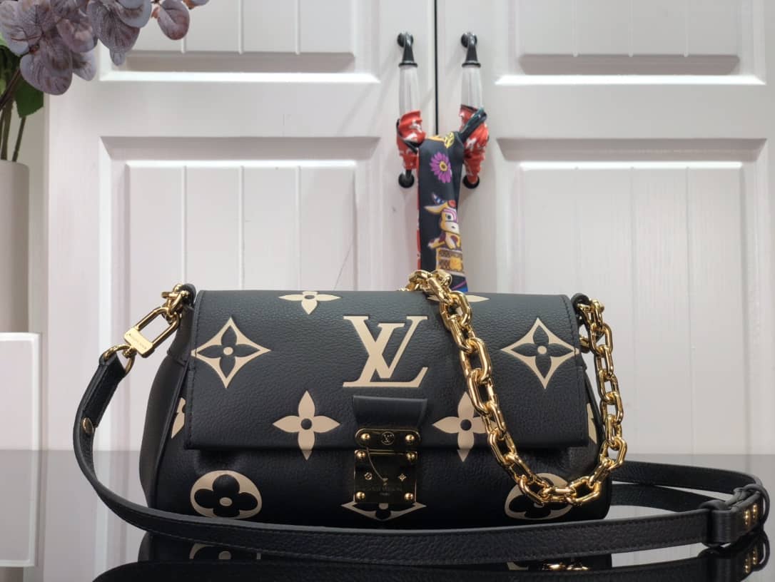 Best Replica Louis Vuitton Favorite Monogram Empreinte Leather Replica Shoulder Bag Black M45836 - Colareps