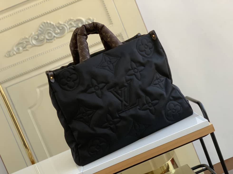 Best Replica Louis Vuitton Onthego GM Nylon Monogram Pilow Giant Black M59007 Replica Tote - Colareps