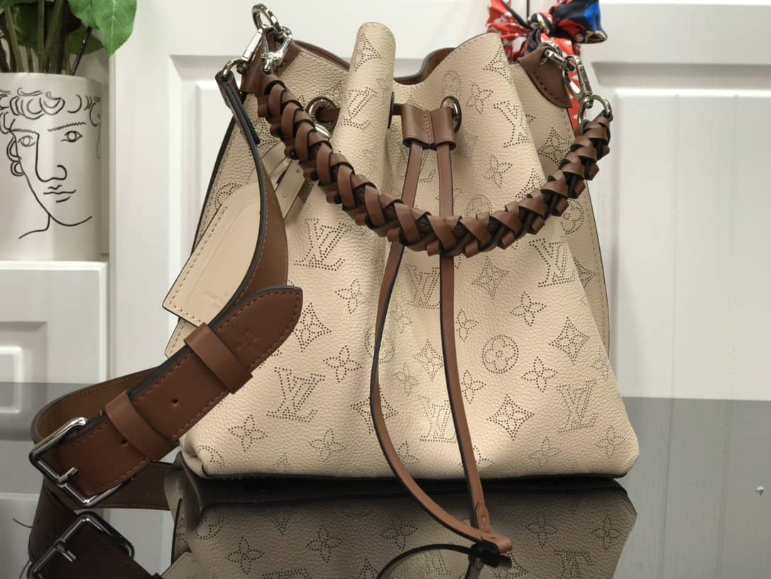 Best Replica Louis Vuitton Mahina Muria Replica Handbag Beige M55801 - Colareps