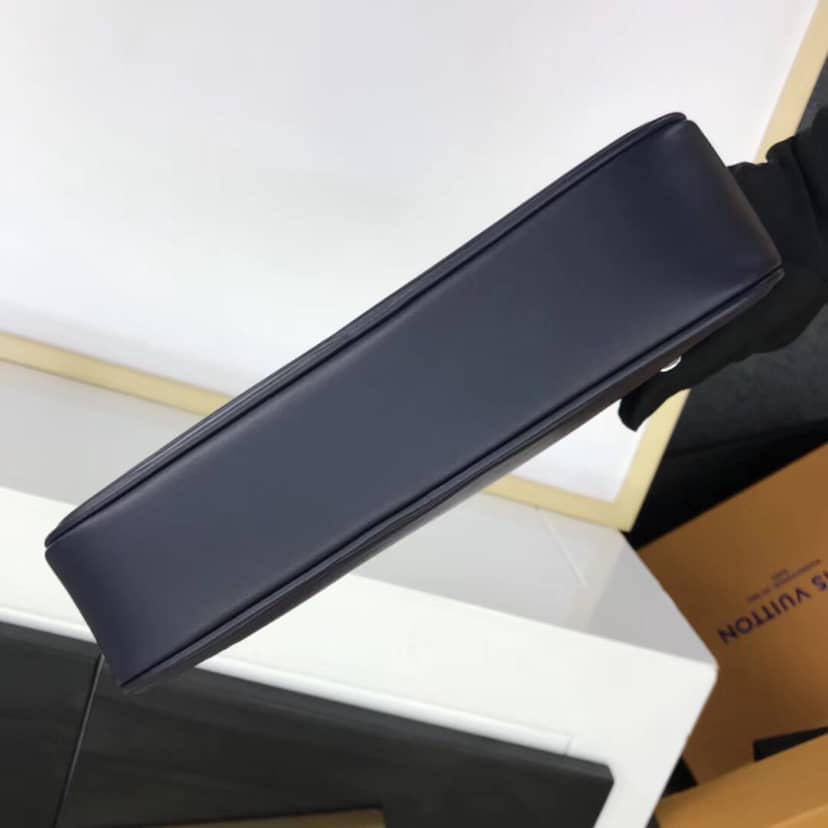 L0vis Vvtt0n Kasai Clutch Epi Leather Replica Blue M51726