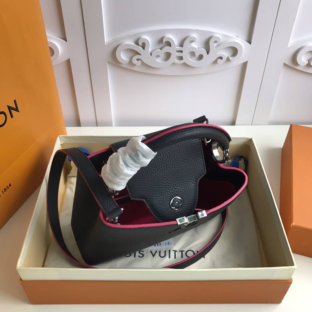 Best Replica Louis Vuitton Capucines Taurillon Leather PM Tote Replica Black M42245 - Colareps