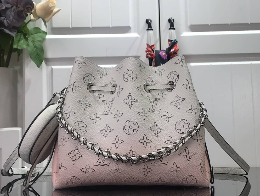 Best Replica Louis Vuitton Bella Mahina Magnolia Leather Replica Bag White Pink M57068 - Colareps
