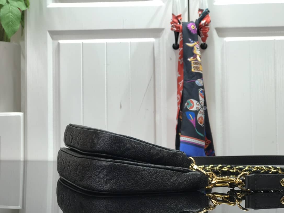 Best Replica Louis Vuitton Pochette Discovery Compact Replica Wallet Black M57630 - Colareps