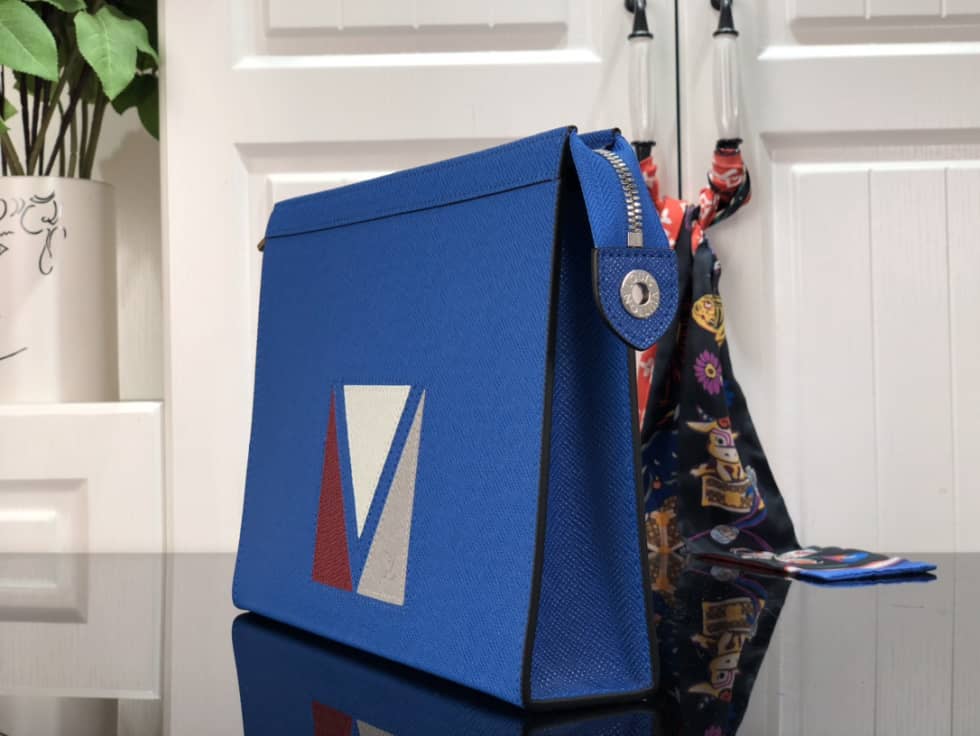 Best Replica Louis Vuitton Taiga Pochette Voyage Blue M59147 Replica - Colareps