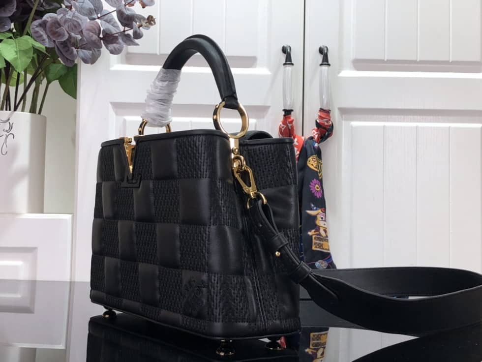 Best Replica Louis Vuitton Capucines BB Black M59225 Replica Shoulder Bag - Colareps