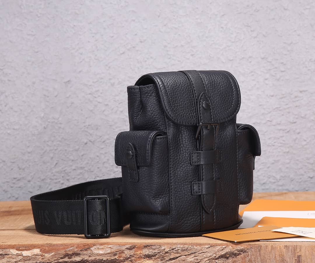 L0vis Vvtt0n Christopher XS Replica Backpack Black M58495