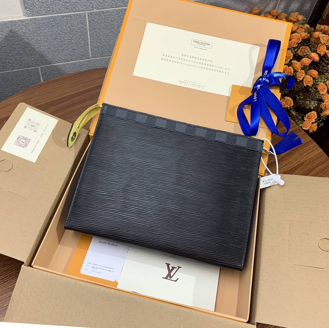 Best Replica Louis Vuitton Mens Pochette Voyage MM Epi Leather Replica Pouch M67899 - Colareps