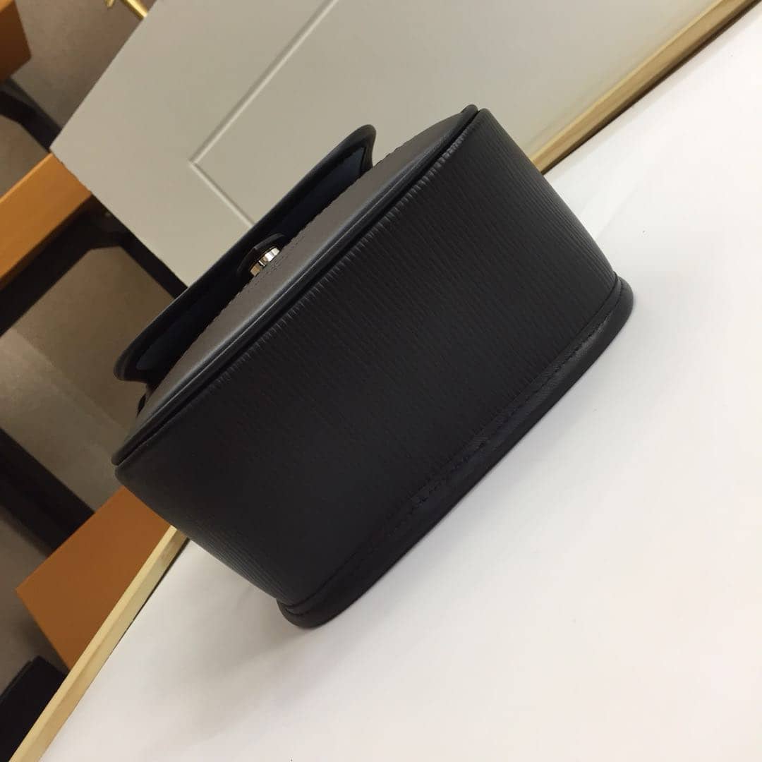 L0vis Vvtt0n EPI Downtown BB Replica Messenger Bag Black M53497