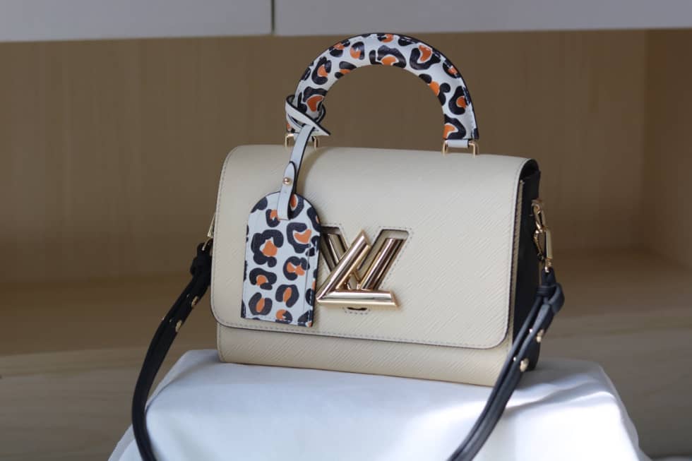Best Replica Louis Vuitton Twist Leopard Handle Bag Epi Leather PM M50362 Replica Shoulder Bag - Colareps