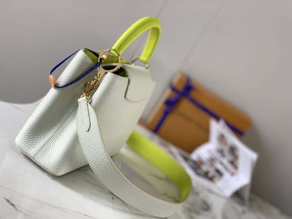 Best Replica Louis Vuitton Capucines BB Snow White M59468 Replica Shoulder Bag - Colareps