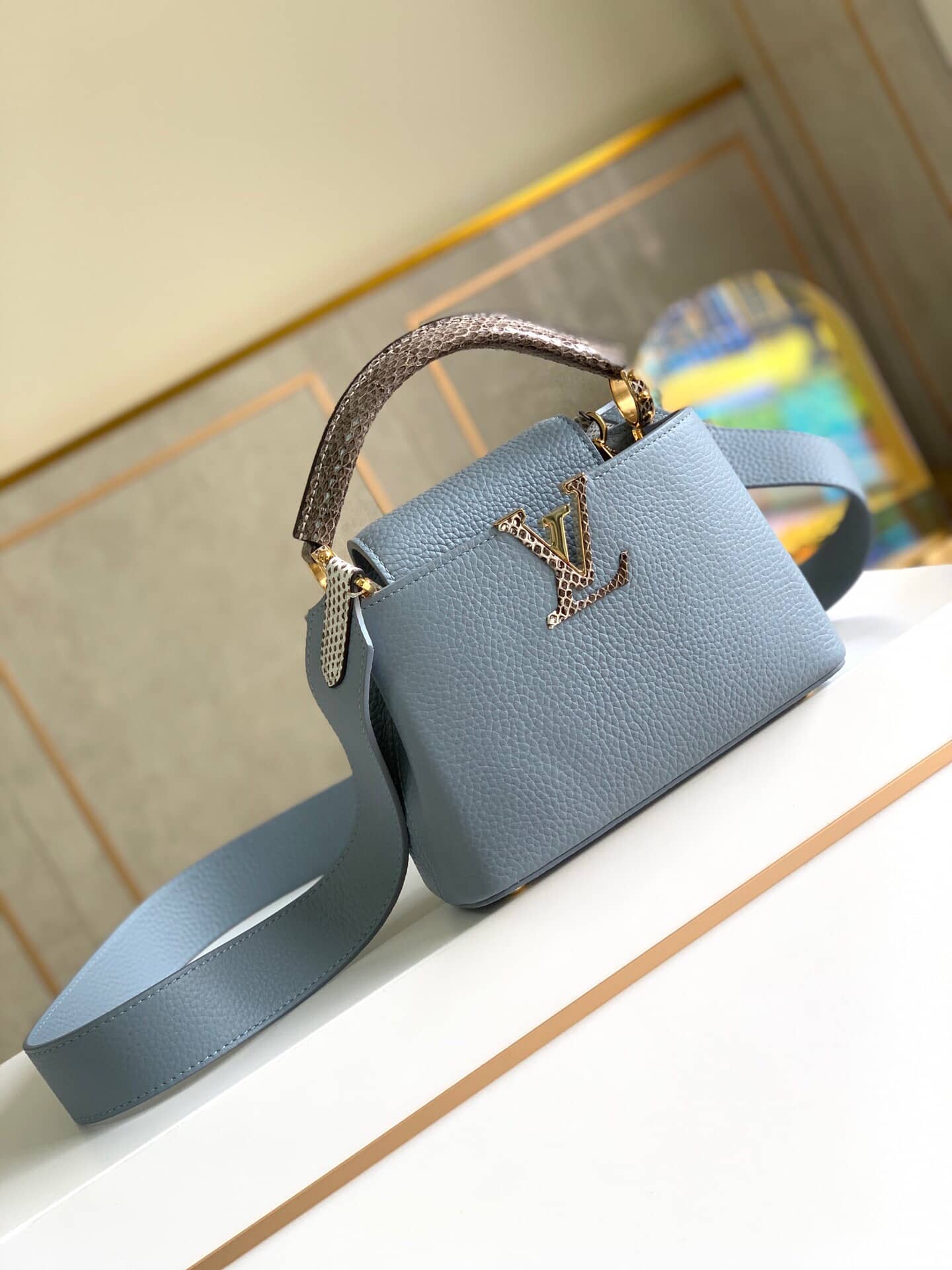 Best Replica Louis Vuitton Capucines Mini Replica Bag Blue M55921 - Colareps