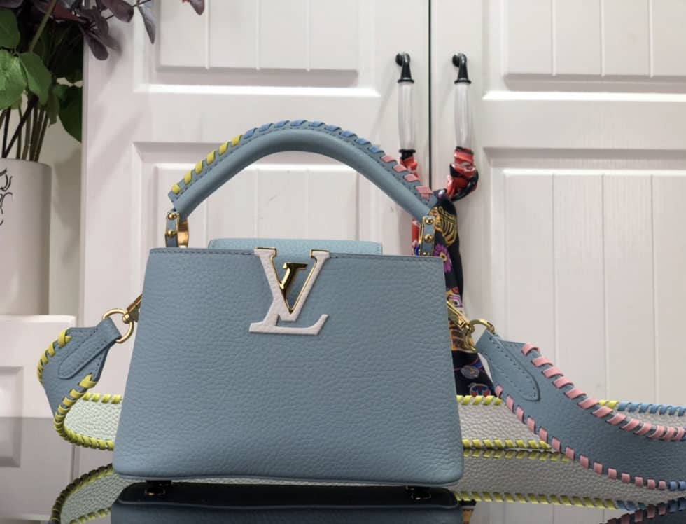 Best Replica Louis Vuitton Capucines Mini M57945 Replica Shoulder Bag - Colareps
