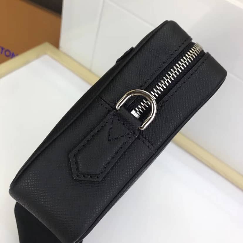 Best Replica Louis Vuitton Kasai Taiga Leather Canvas Replica Clutch Black M33409 - Colareps