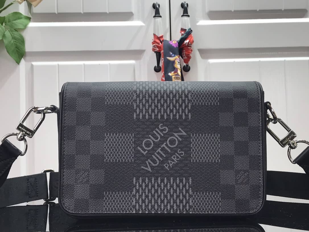 Best Replica Louis Vuitton Studio Damier Messenger Bag Replica Black N50013 - Colareps