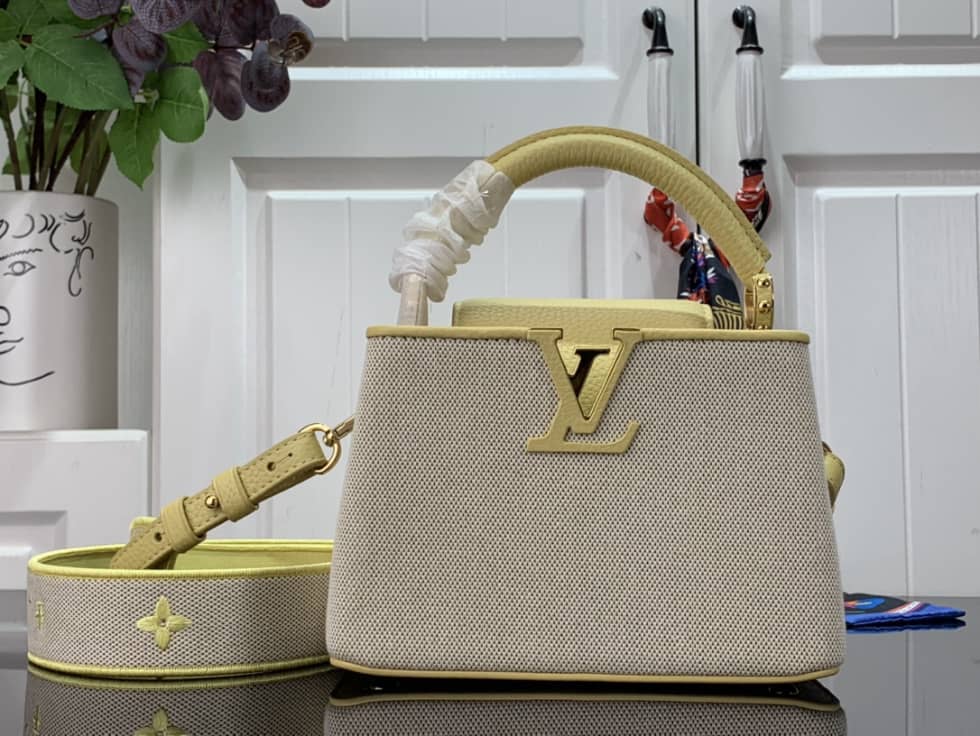 Best Replica Louis Vuitton Capucines Mini Yellow M59872 Replica Shoulder Bag - Colareps